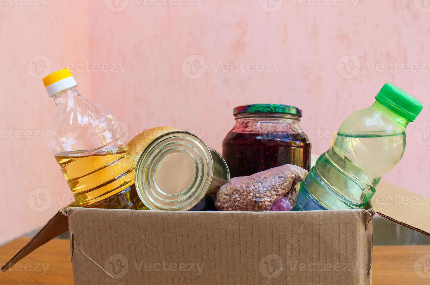 A box with food photo