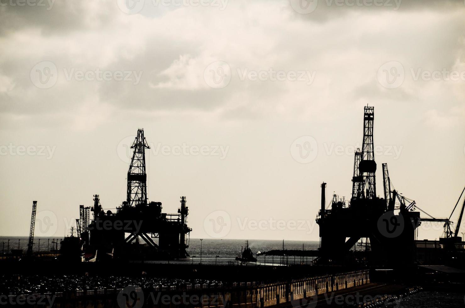 Sea platforms silhouettes photo