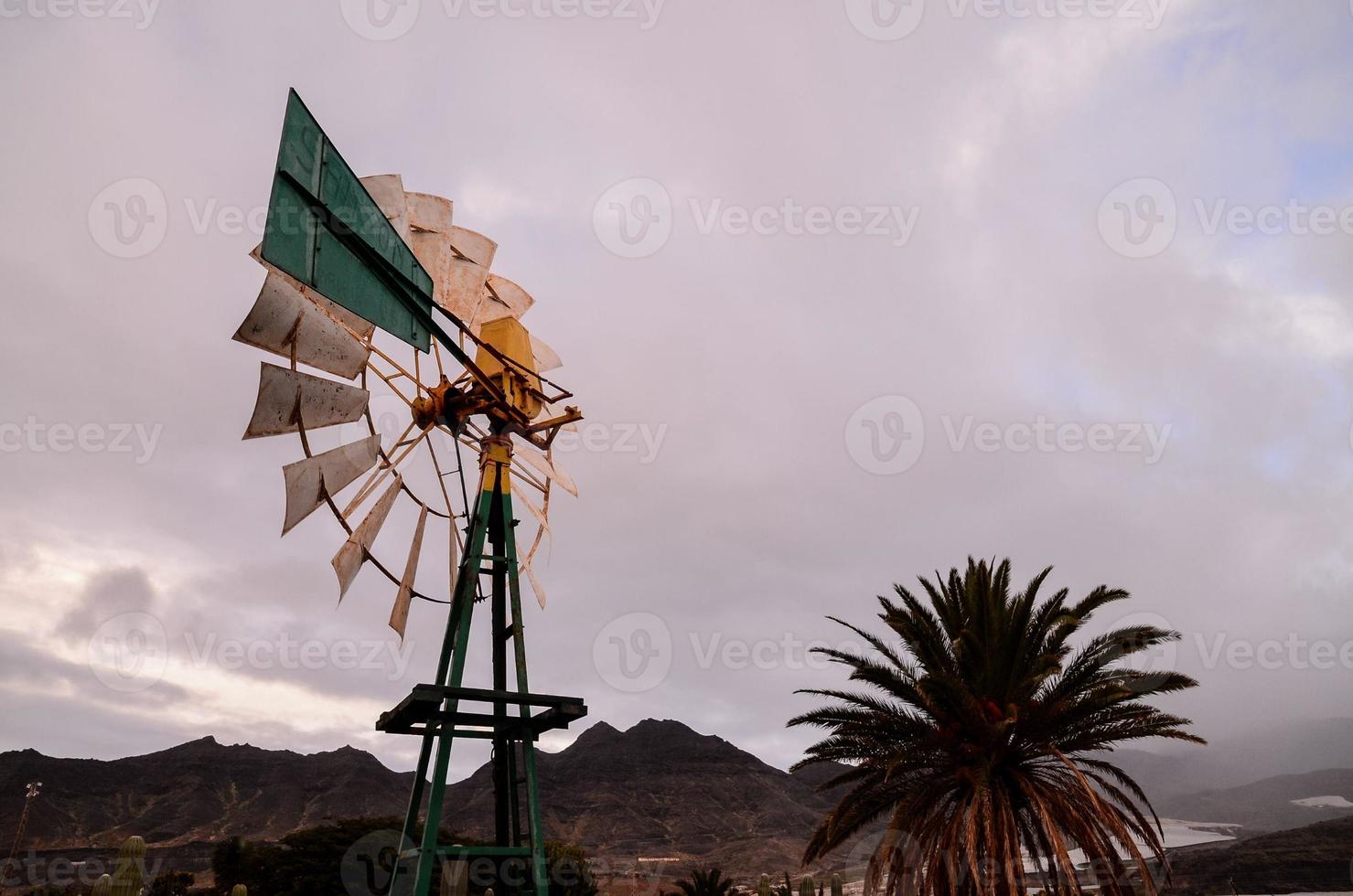 A metal propeller photo