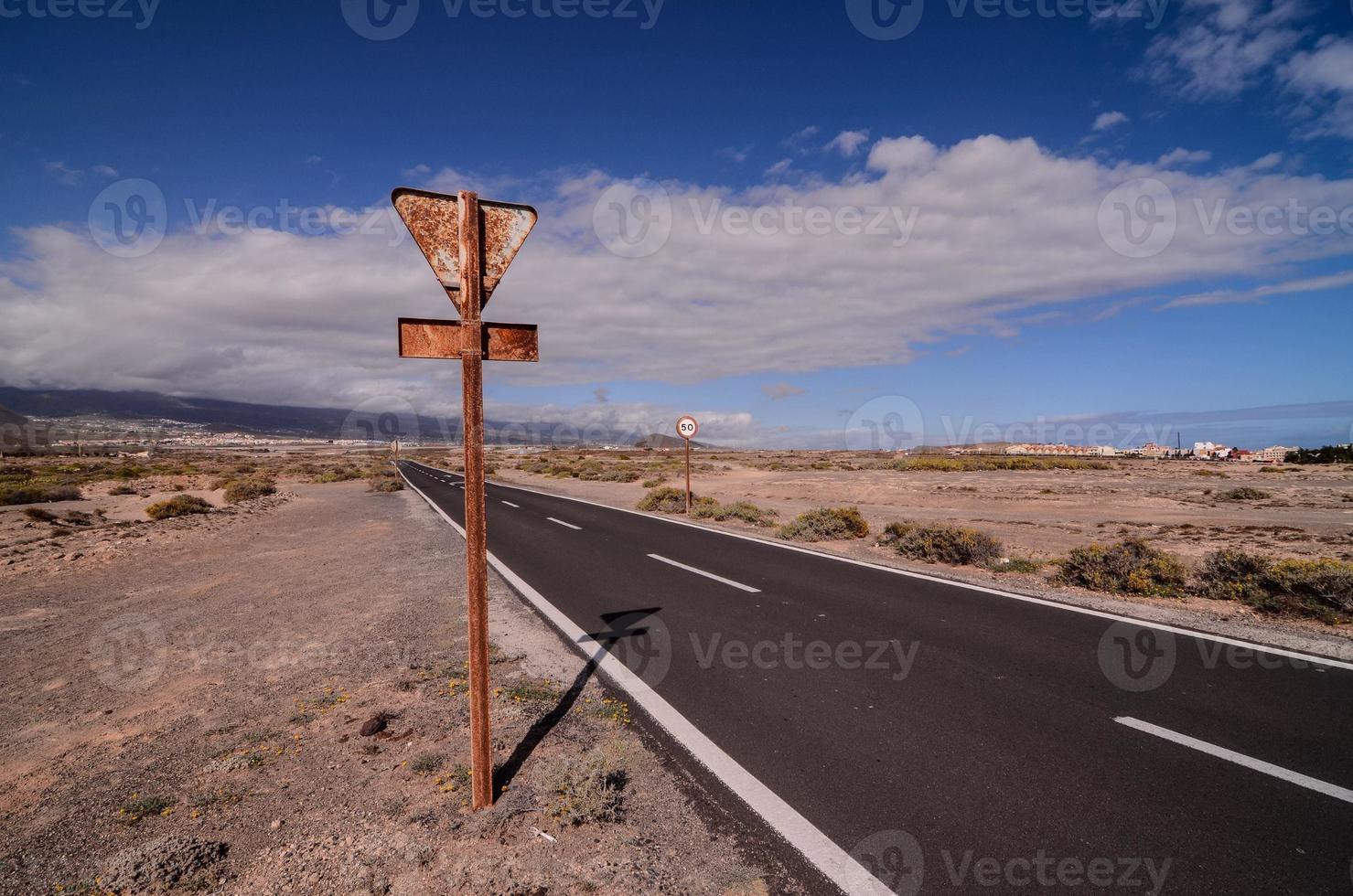 camino en el campo foto