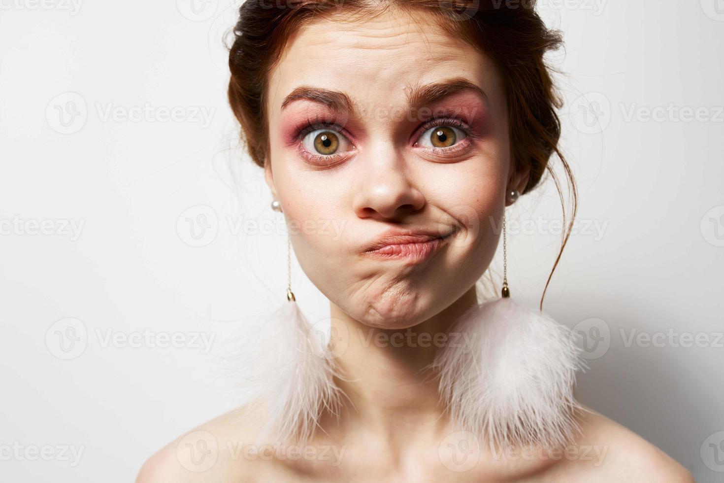 pretty woman naked shoulders cosmetics fashion glamor studio photo