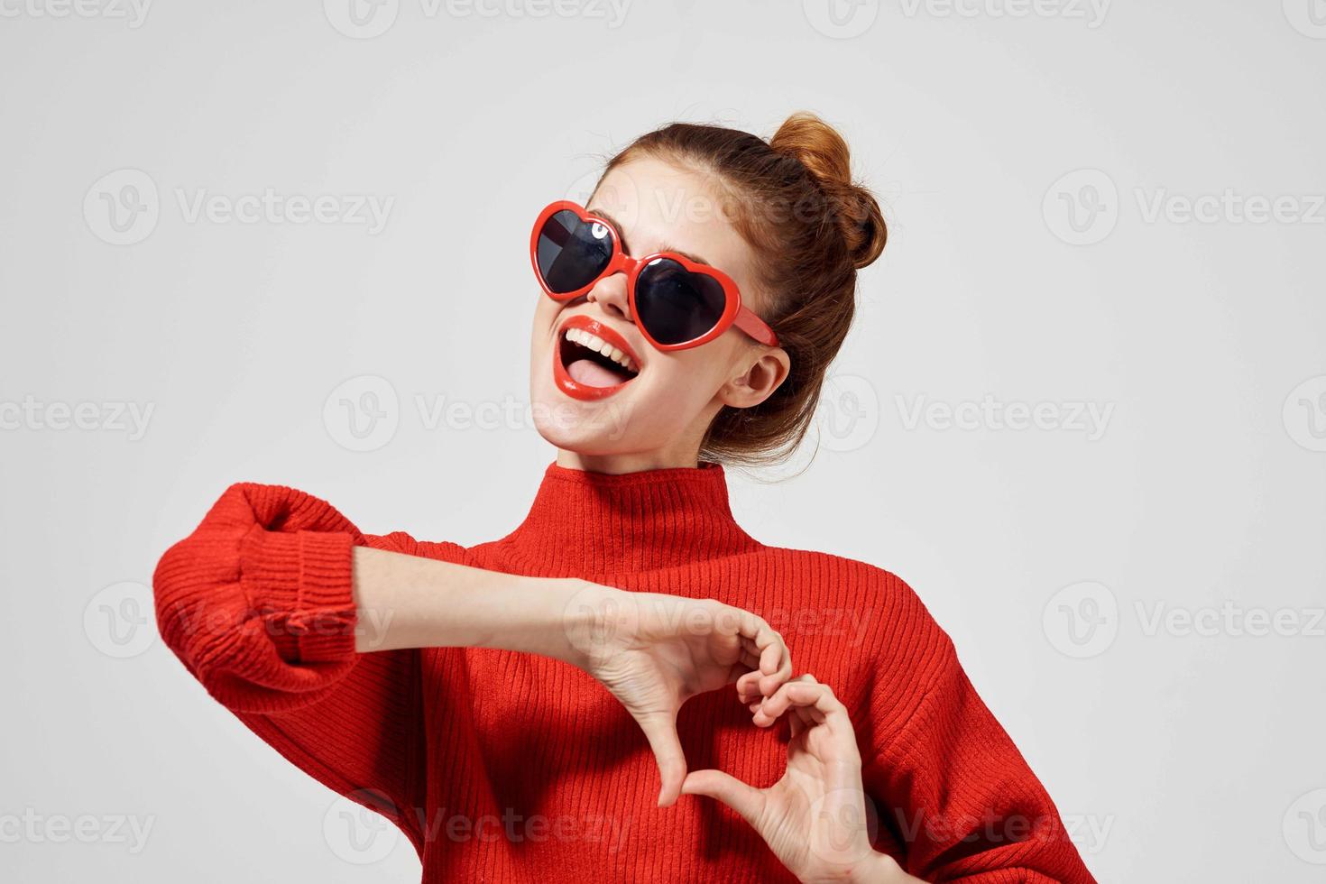 beautiful woman modern style sunglasses isolated background photo