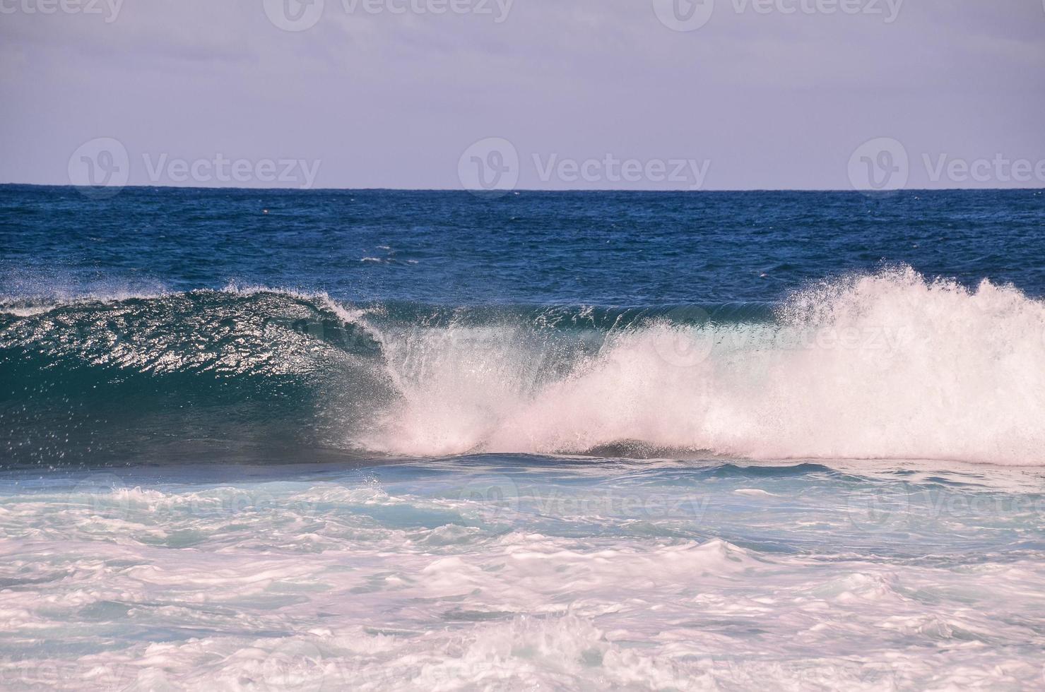 Huge sea waves photo