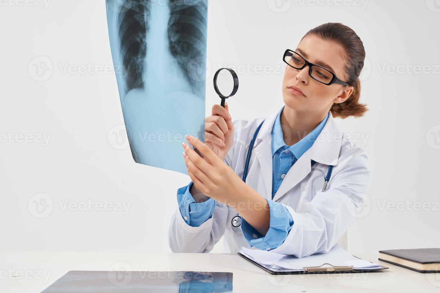 medicine x-ray research hospital treatment photo