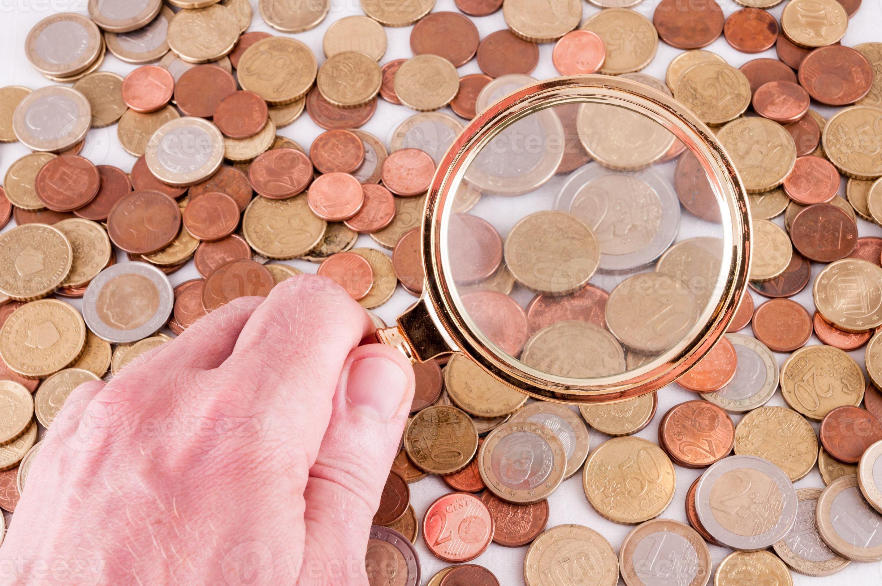 Magnifying glass loupe 22326380 Stock Photo at Vecteezy