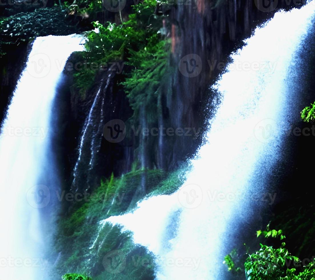 AI New Waterfall View Theme photo