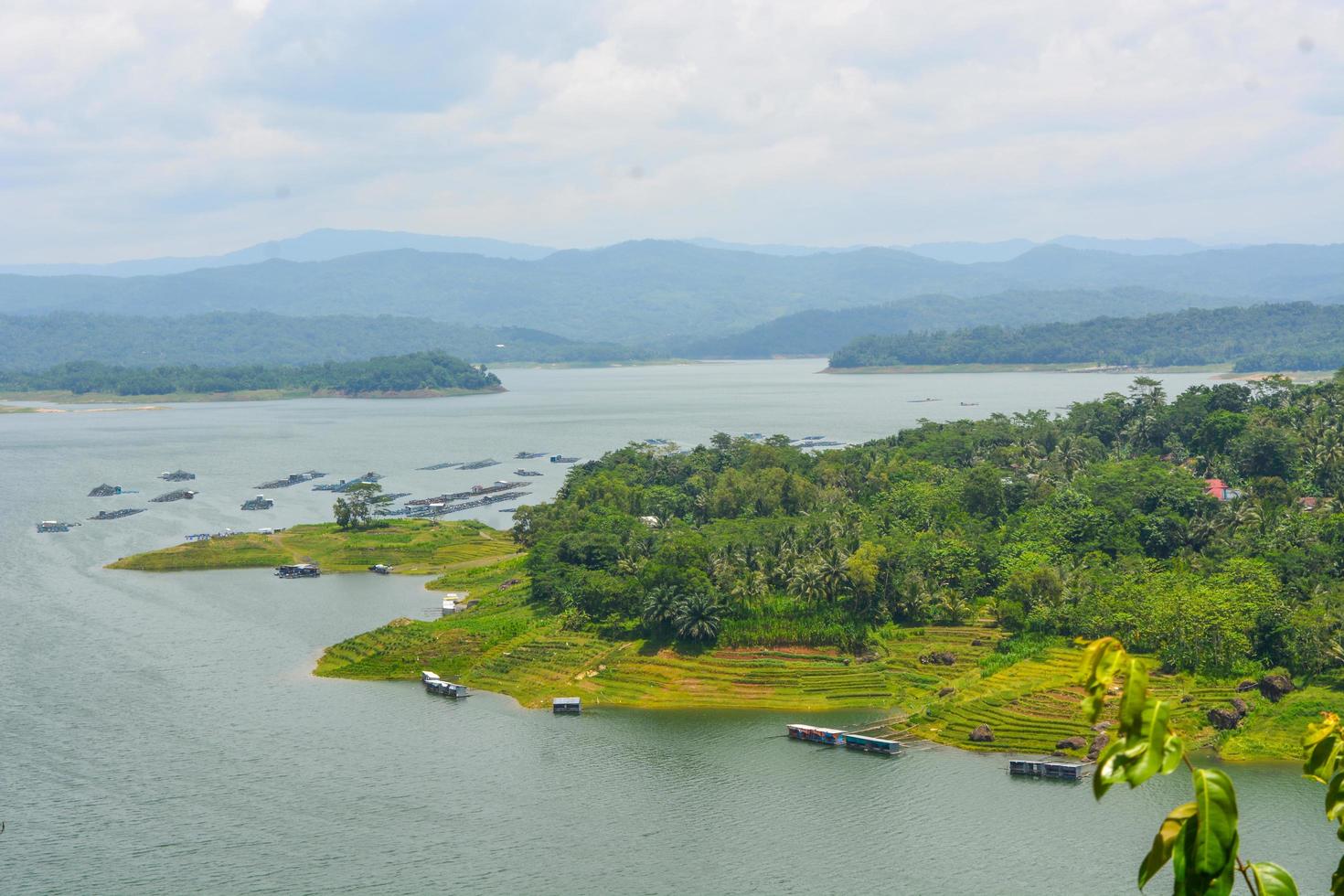 Photo of a reservoir with a freshwater fish farming pond 22349692 Stock