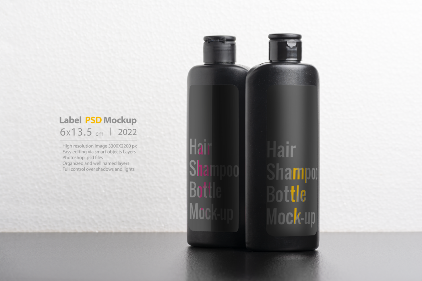 nero capelli shampoo bottiglie nel davanti di leggero grigio sfondo psd