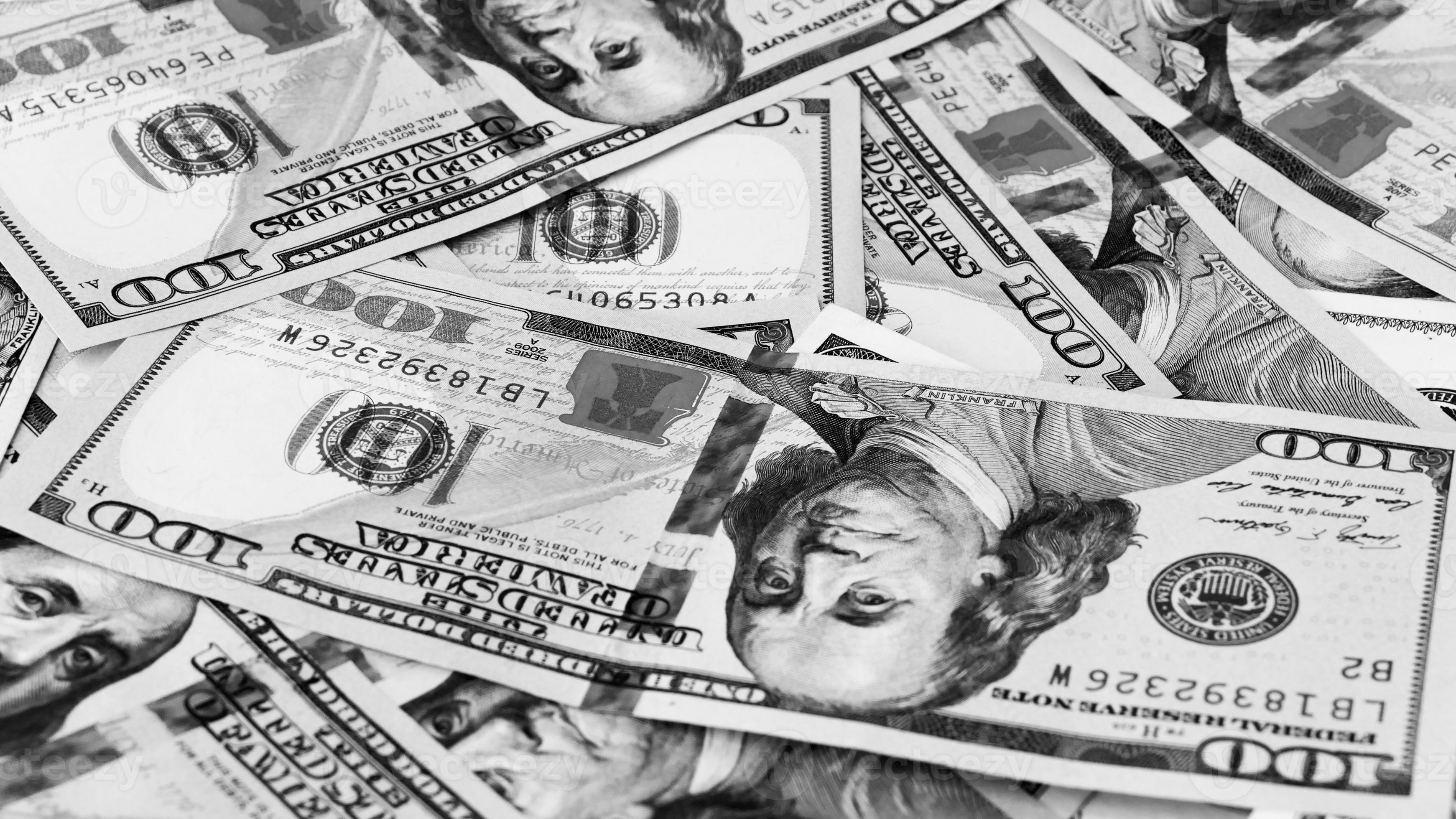 black-and-white-background-of-us-currency-banknotes-financial-concept