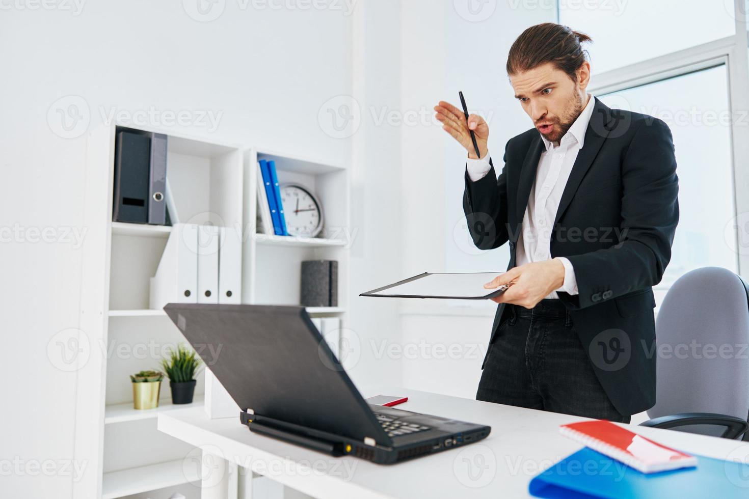office worker office work documents technology photo