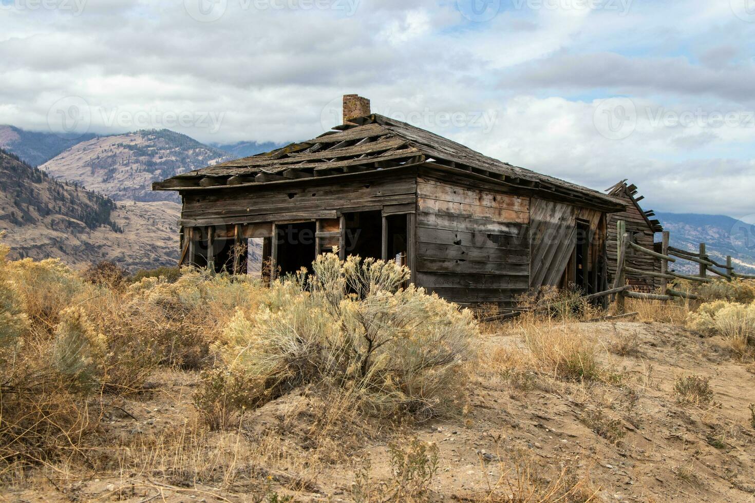 abandonado granja edificio en el Desierto foto