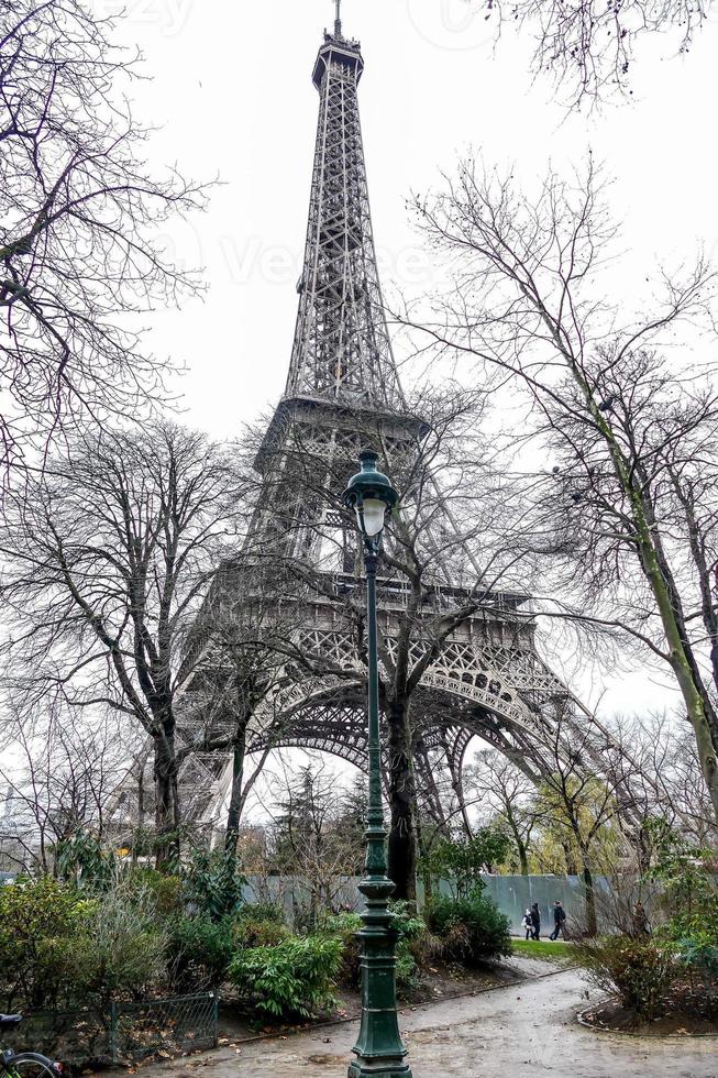The Eiffel tower photo