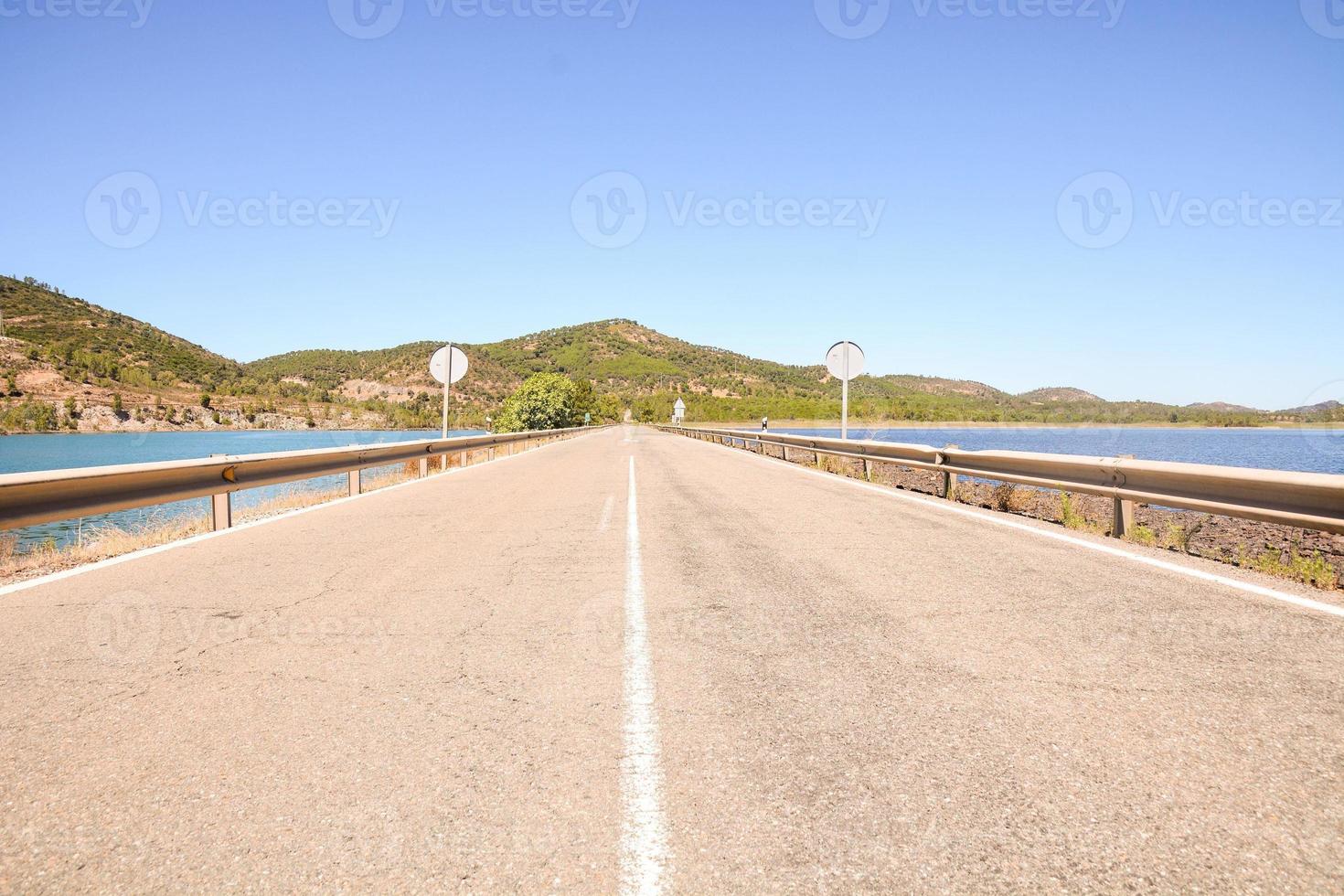 vista panorámica de la carretera foto