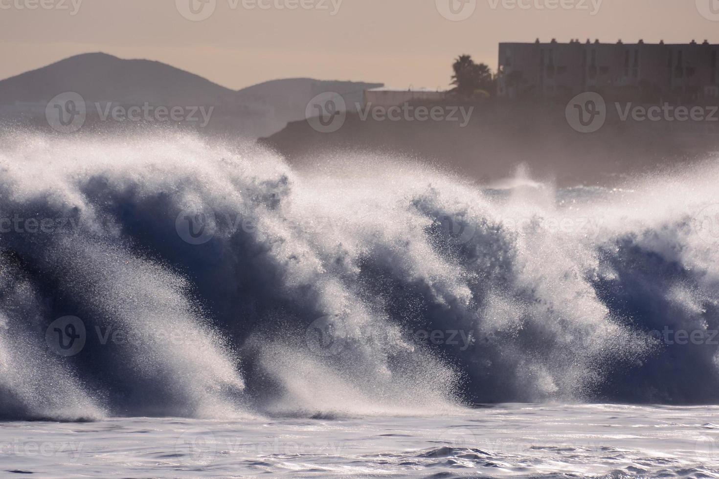 mar con olas foto