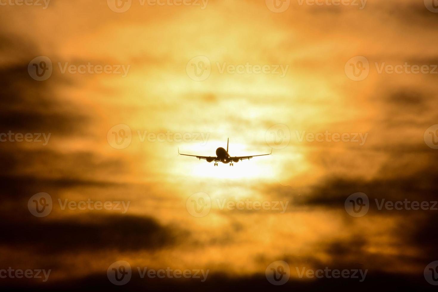 un avión volador foto