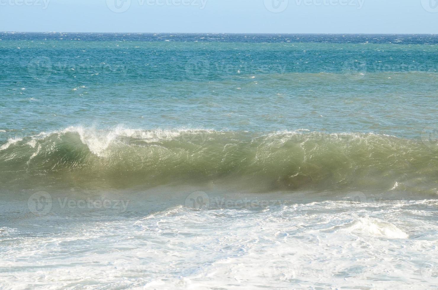 Huge sea waves photo