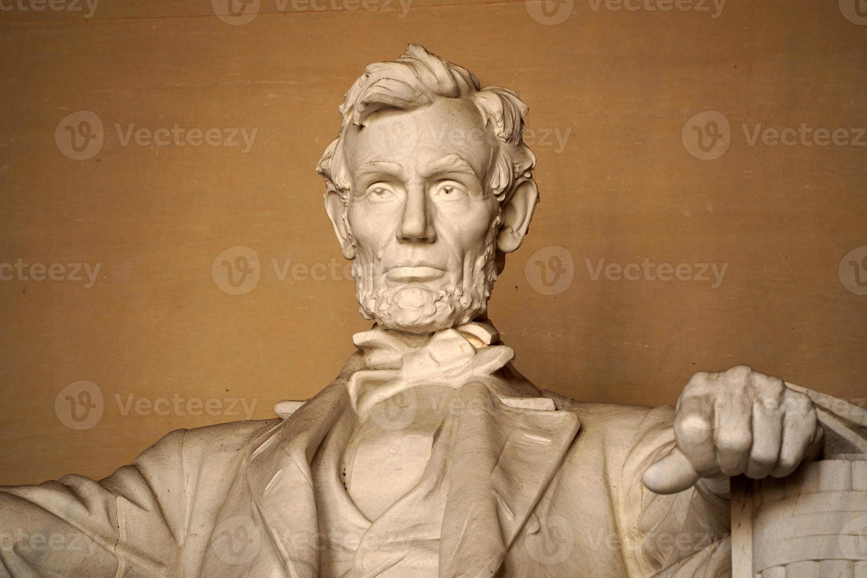 Washington DC, Abraham LIncoln statue inside Lincoln Memorial, built to