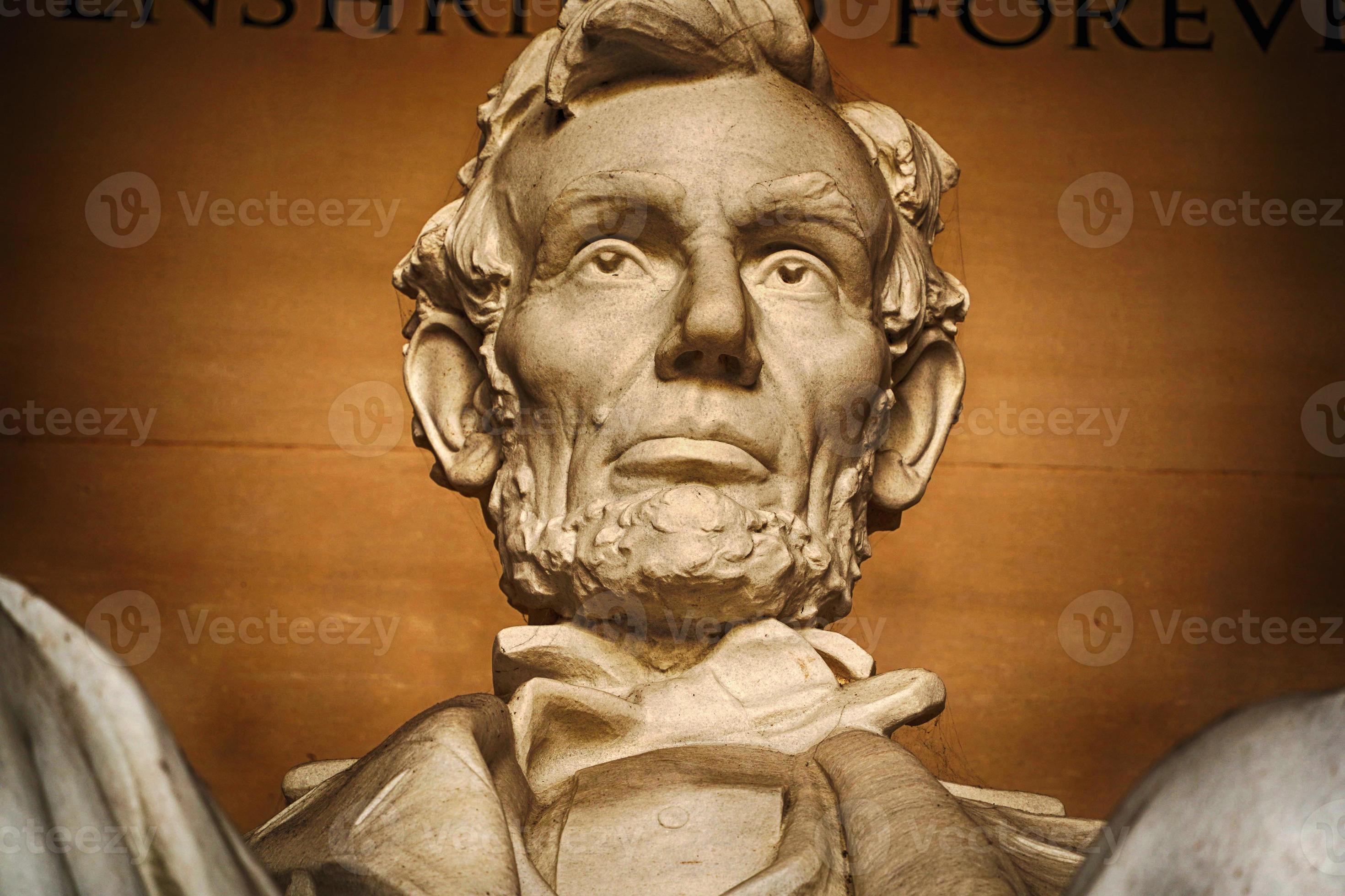 Washington DC, Abraham LIncoln statue inside Lincoln Memorial, built to