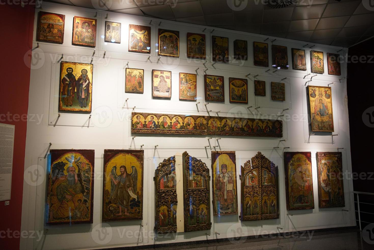 íconos en antalya arqueológico museo, antalya, turkiye foto