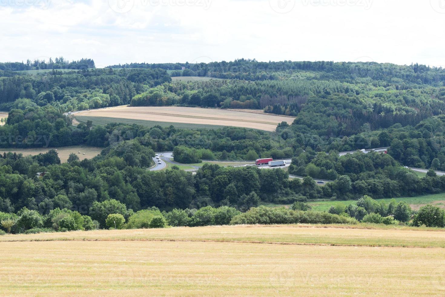 rural autopista en el eifel foto