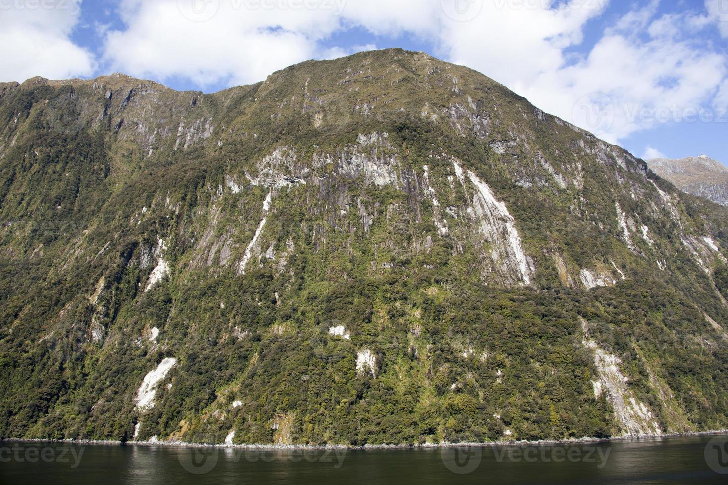 Fiordland nacional parque verde montañas foto