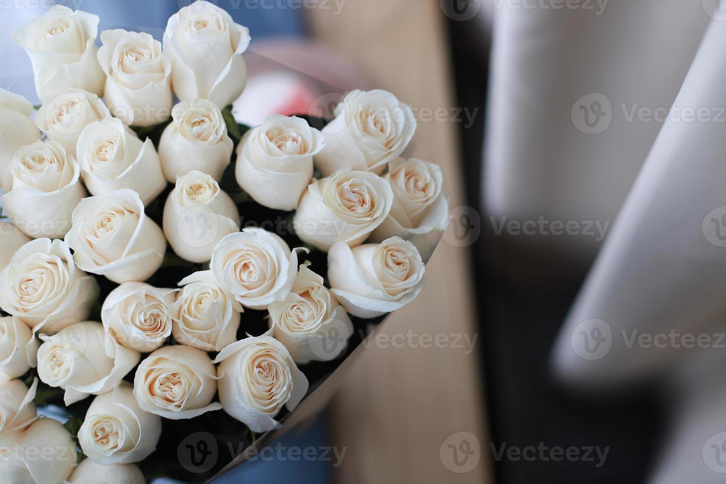 Bouquet of white roses for a postcard 22738679 Stock Photo
