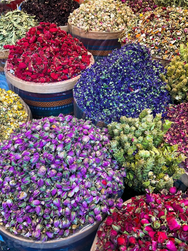 turco hierbas y especias a el egipcio bazar. foto