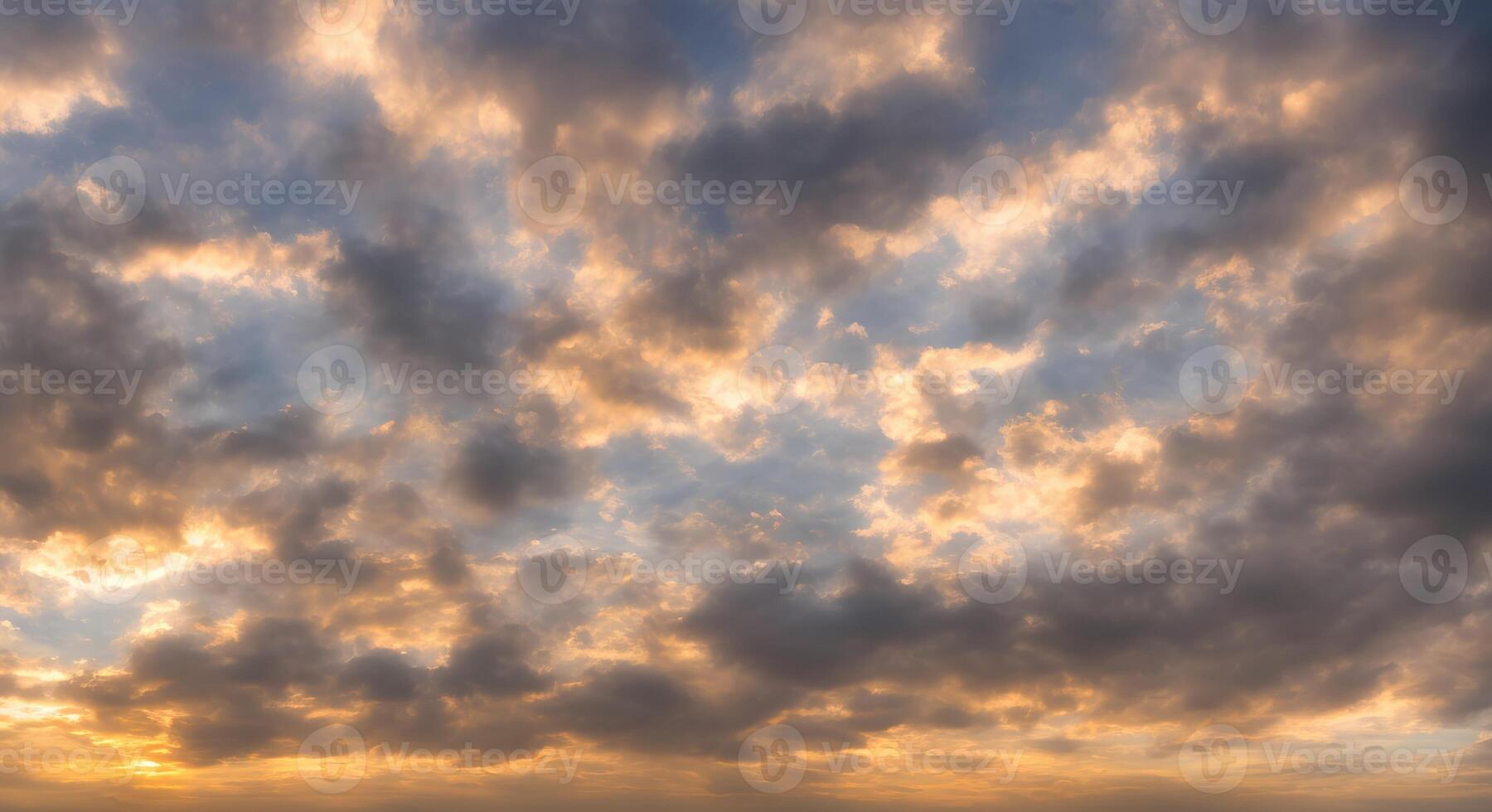 un etéreo resplandor transforma el cielo dentro un puesta de sol paisaje de ensueño, cielo reemplazo - generativo ai tecnología foto