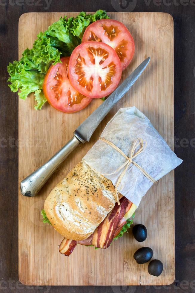 ciabatta emparedado de cerca foto