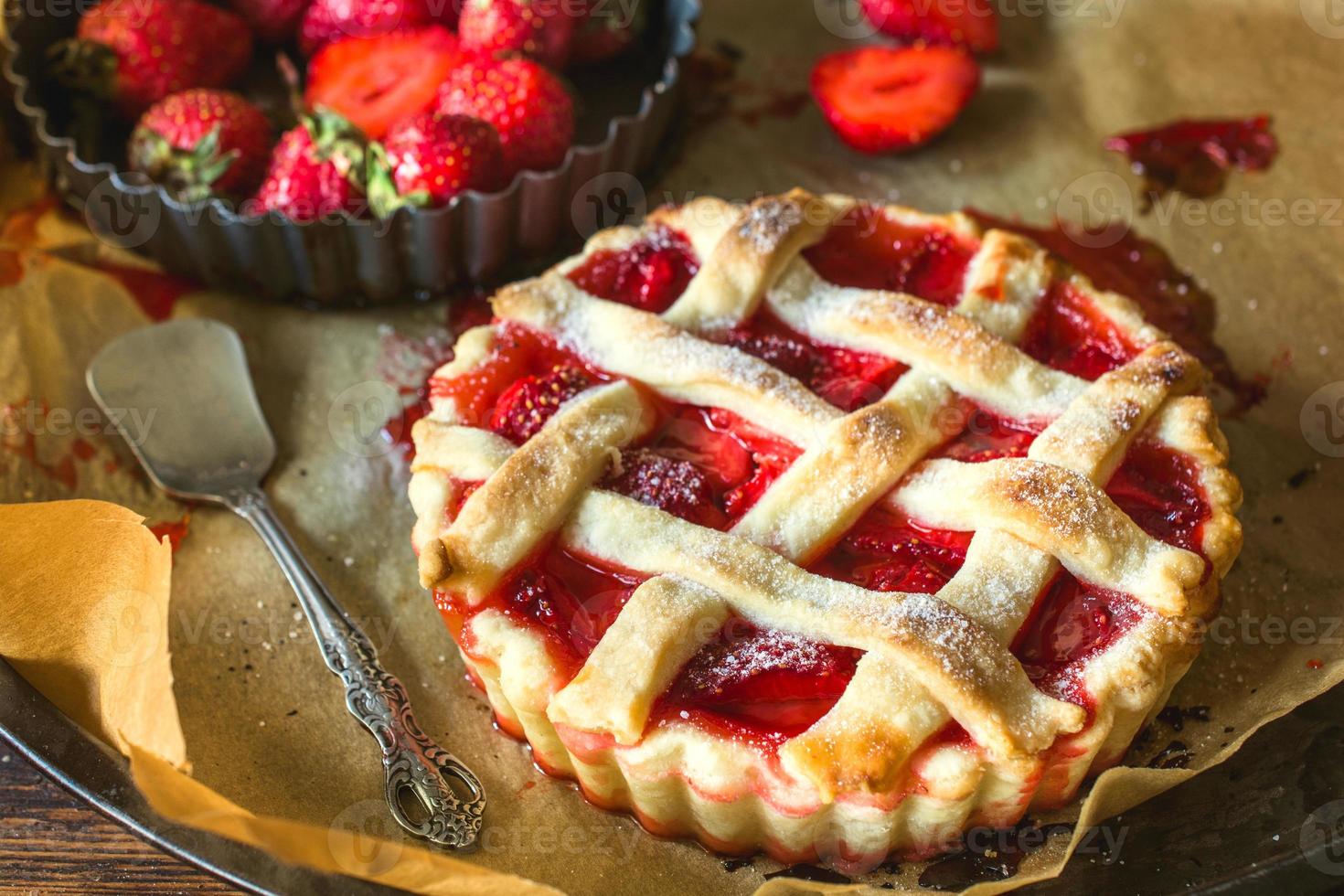 Tart cake with strawberries photo