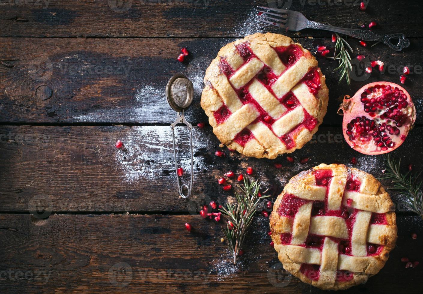 Mini tart cakes photo