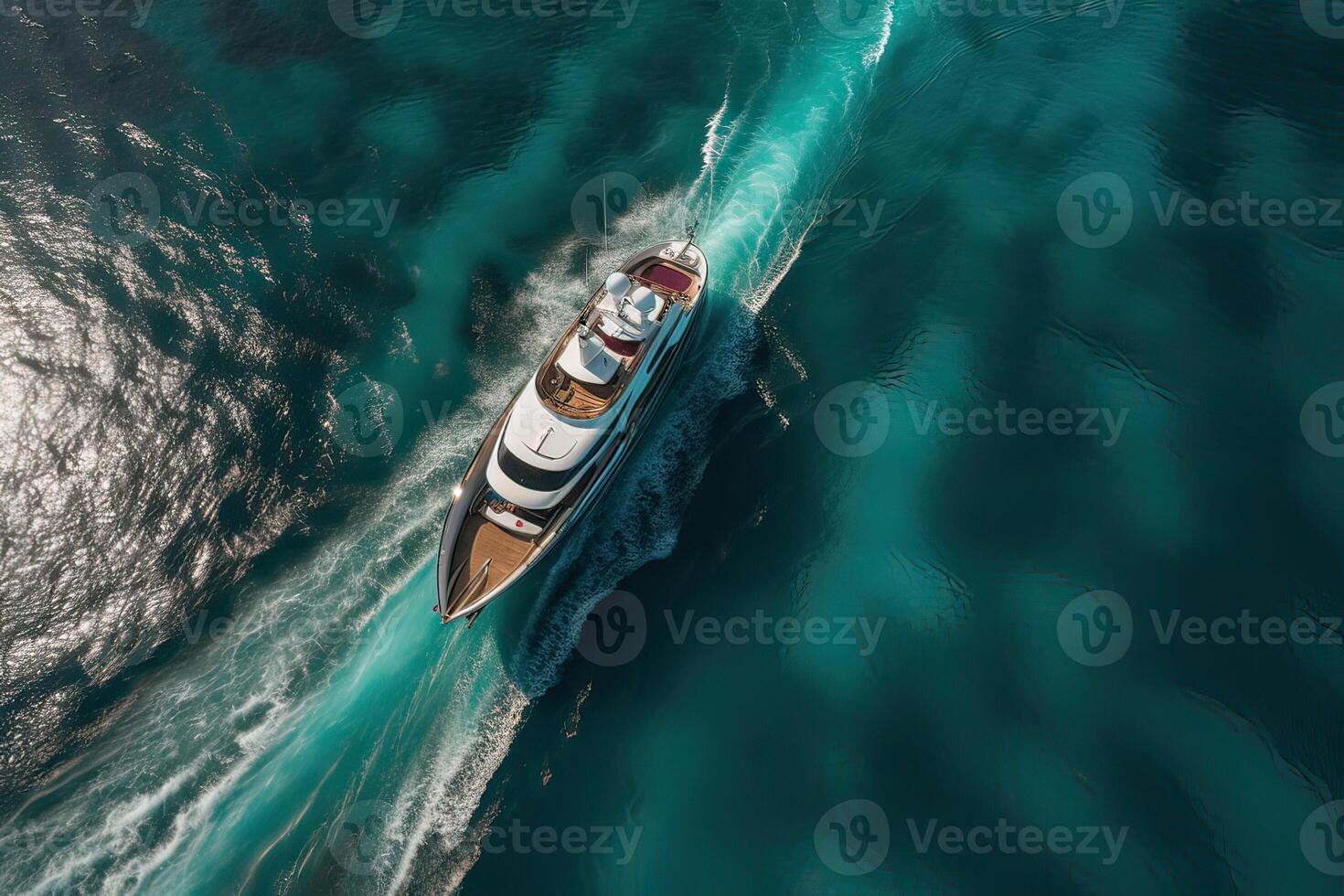 ver desde arriba, maravilloso aéreo ver de el cala di Volpe bahía con un verde línea costera, blanco arena playas y lujo yates navegación en un turquesa agua. generativo ai foto