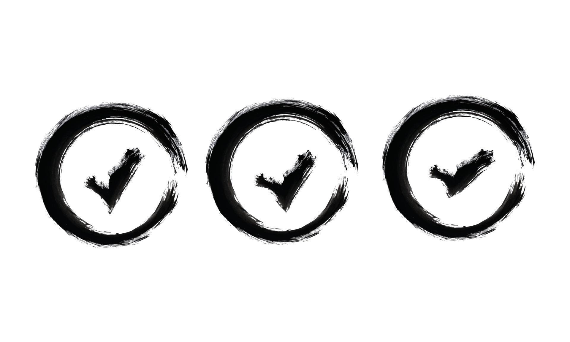 Circle tick checks mark paint brush stroke. A set of circles with ticks
