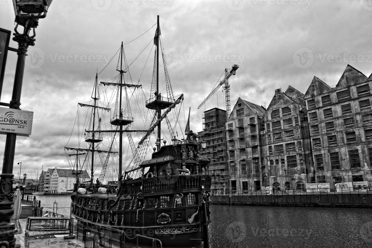 algun lado en el antiguo pueblo en noviembre gdansk foto