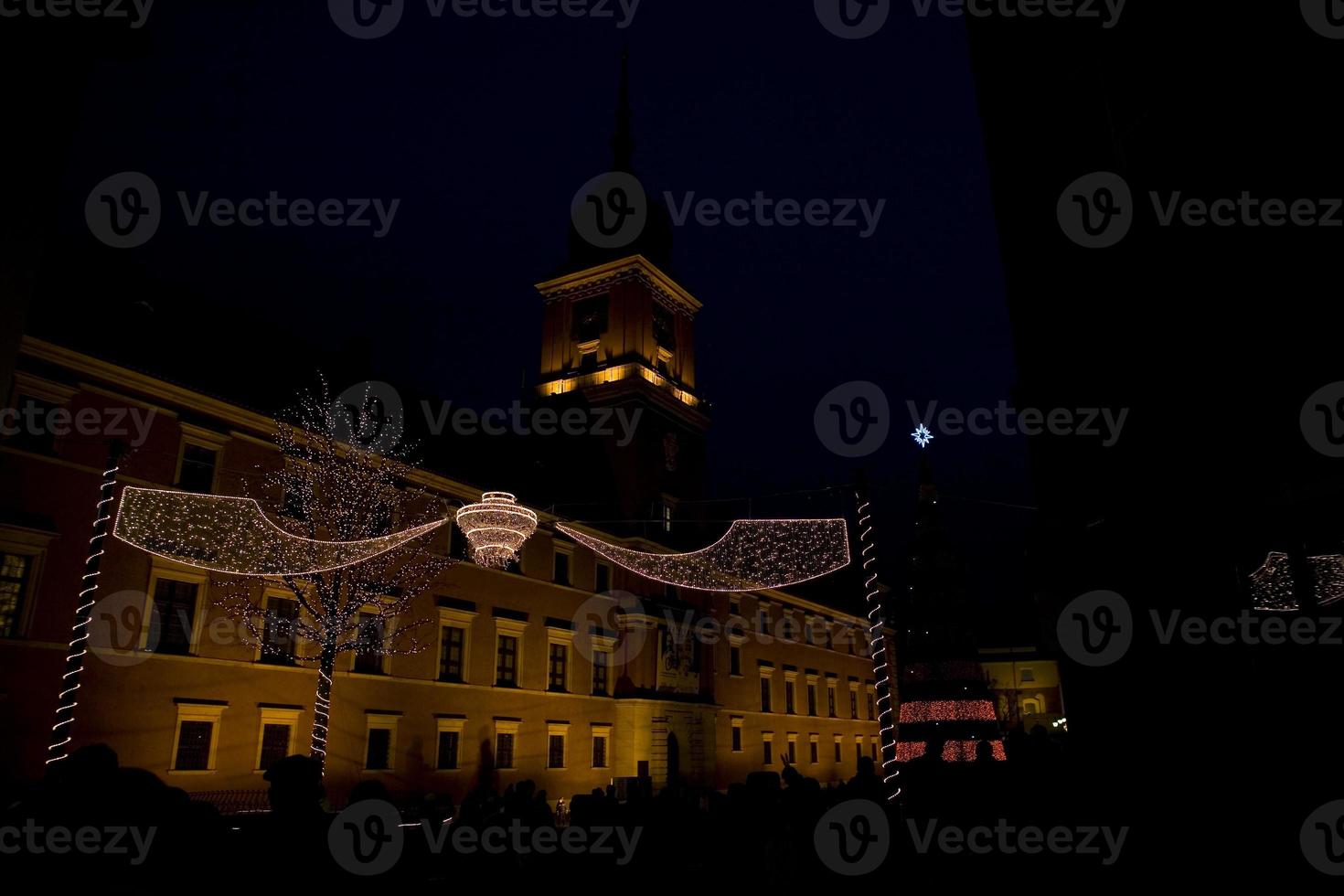 Varsovia por noche foto