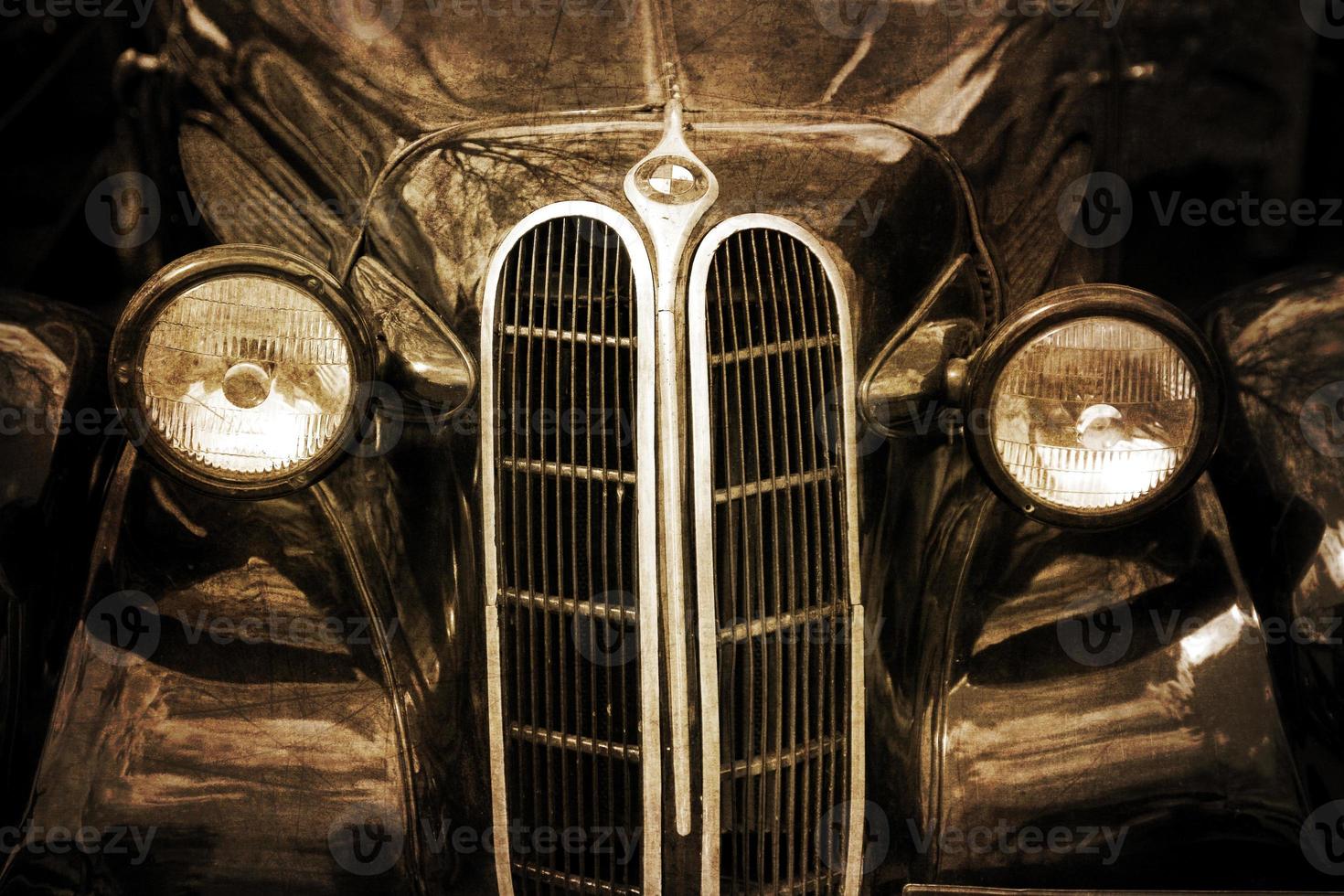 antiguo Clásico metal detalles coche en el museo de cerca foto