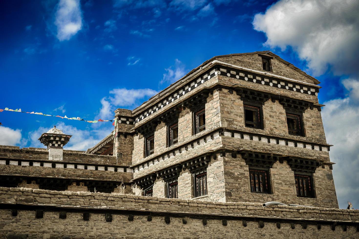 Roca casas de alpino pastores en tibetano areas de China foto