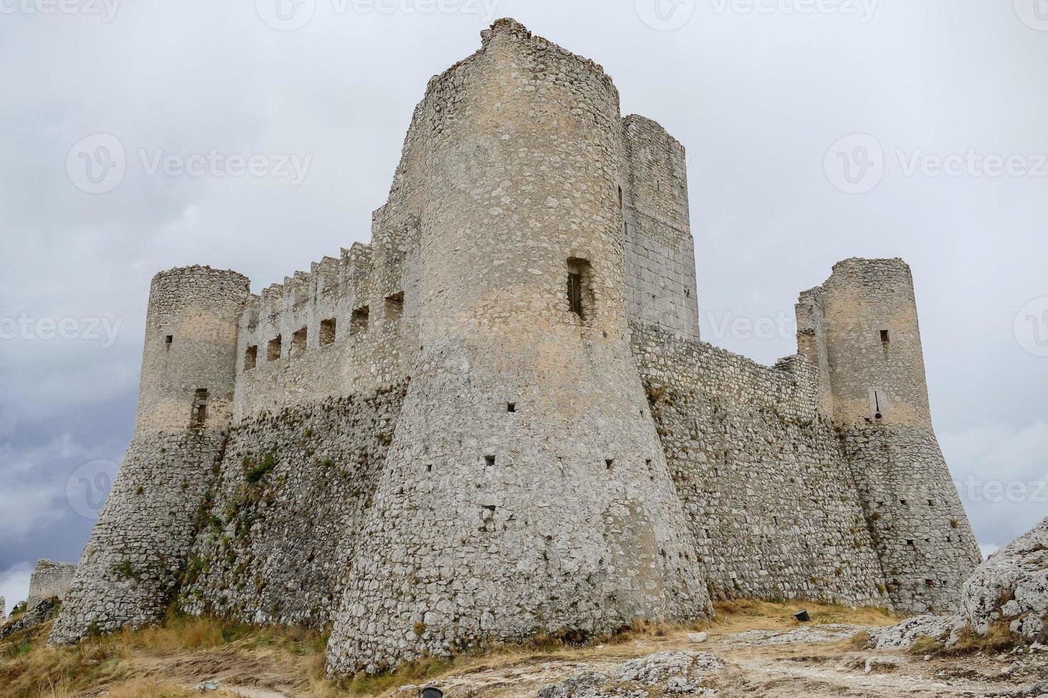 Rocca Calascio fortress photo