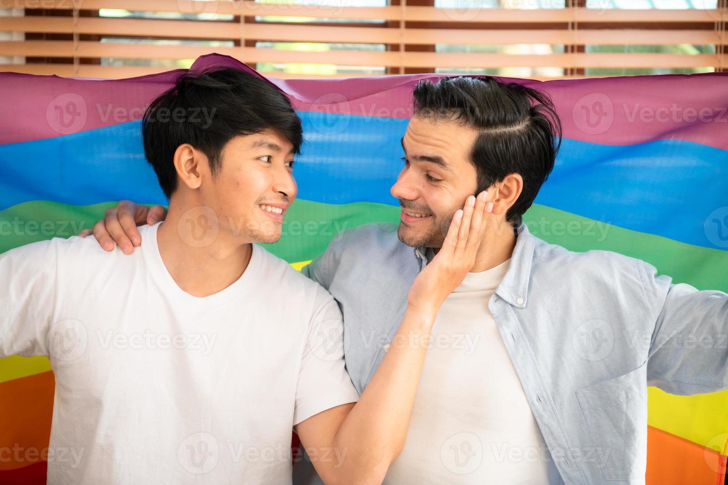 The happiness of group LGBT people is to love someone who is similar to us and to be loved in return. photo