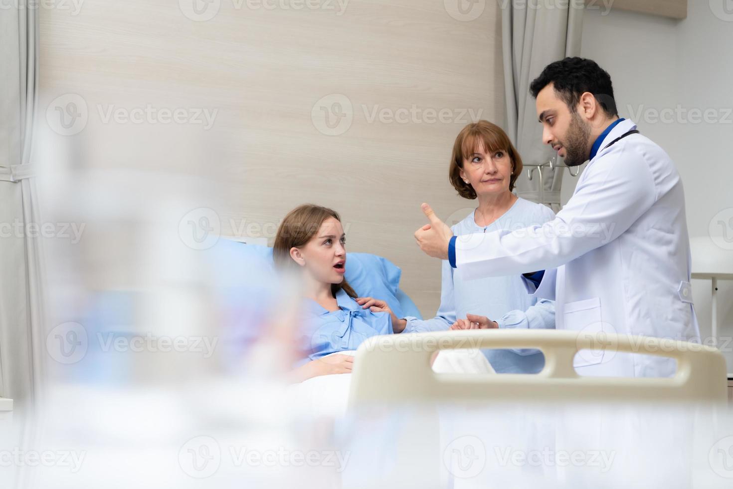 When a patient needed to be hospitalized, the doctor gave them medicine. Before going to bed photo