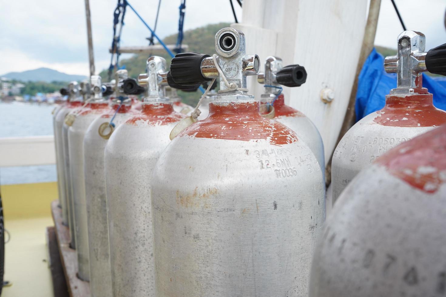 oxygen cylinder for diving photo