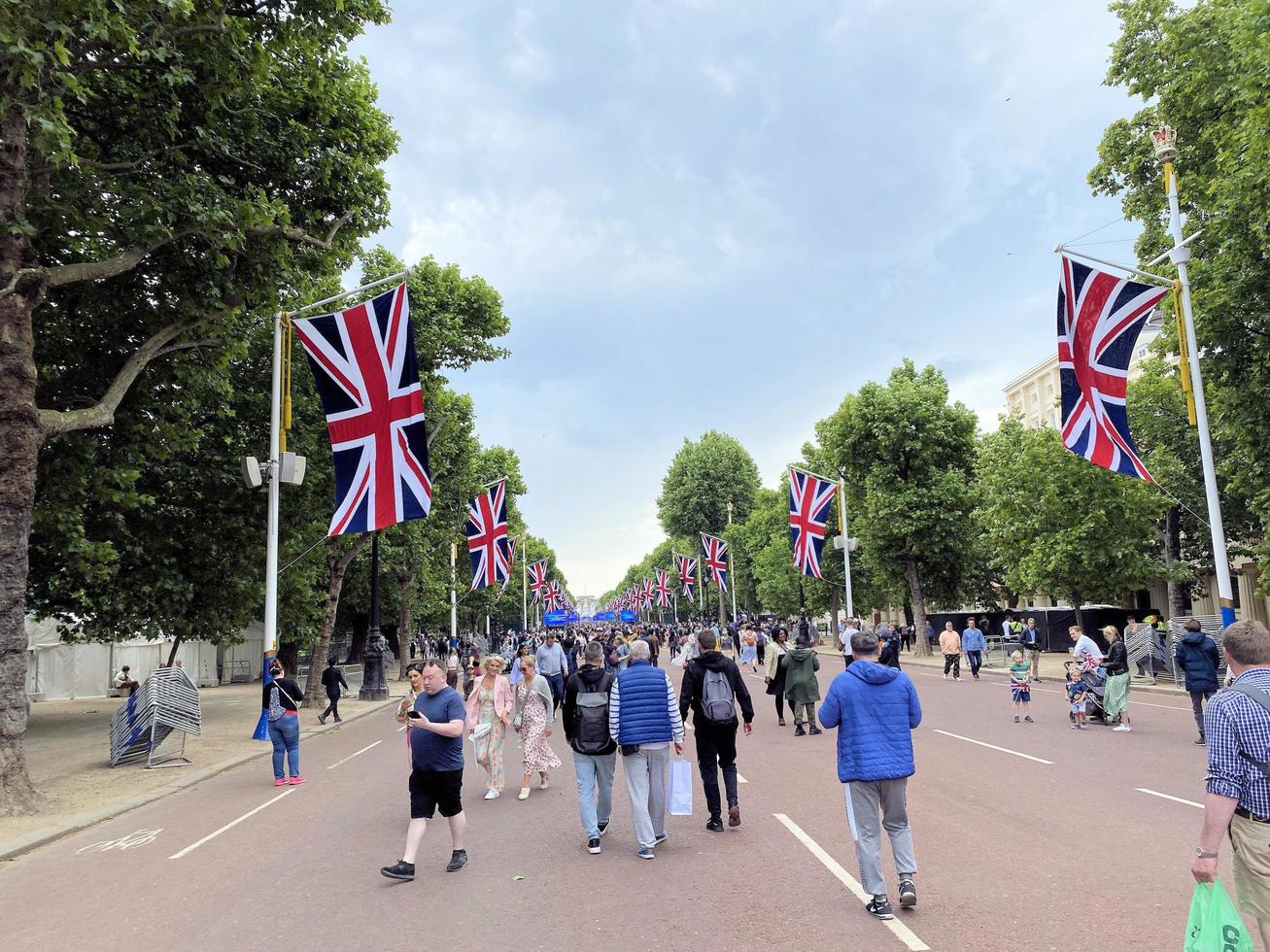 People celebrating the Platinum Jubilee in London photo