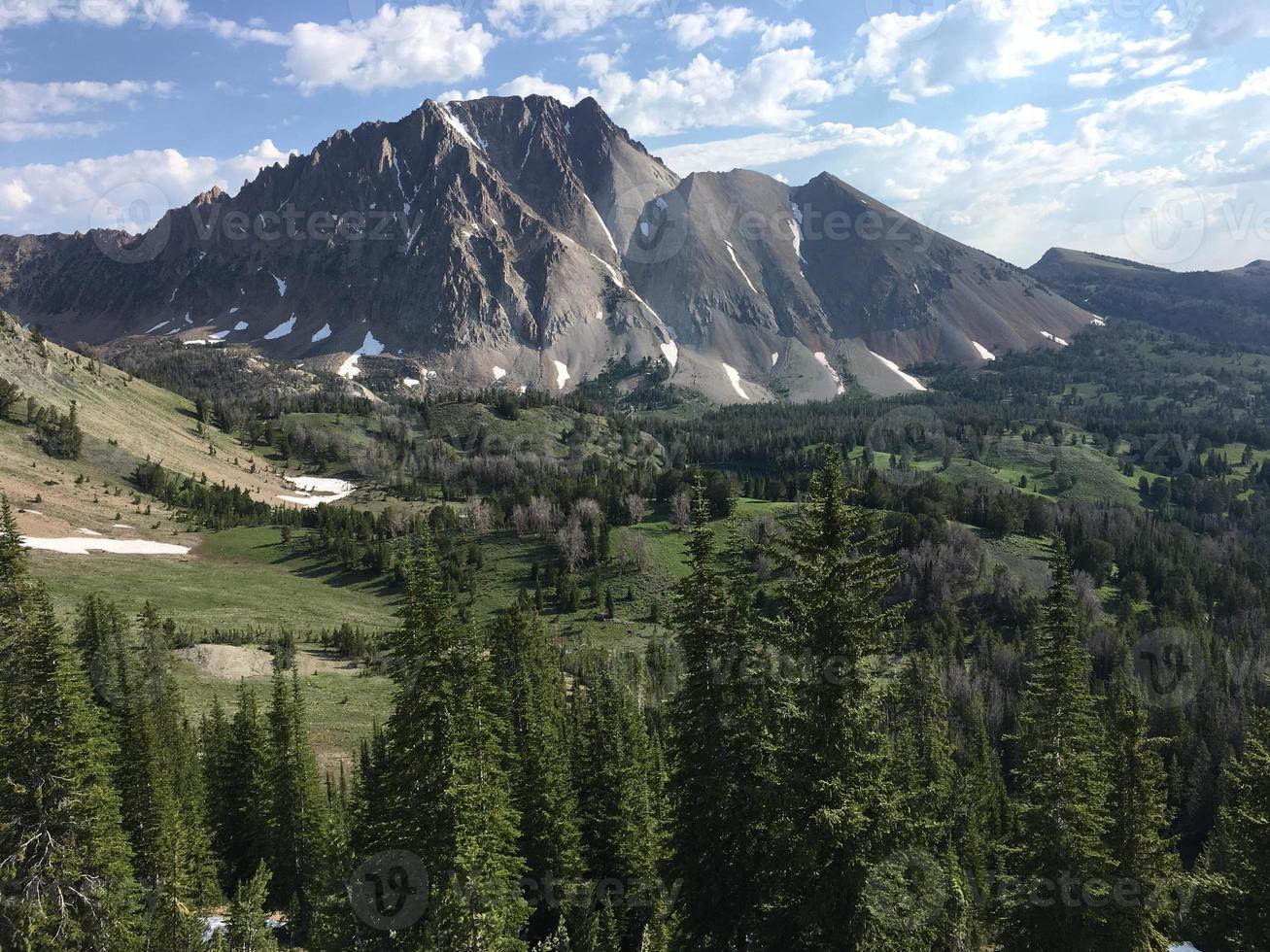 White Cloud Mountains photo