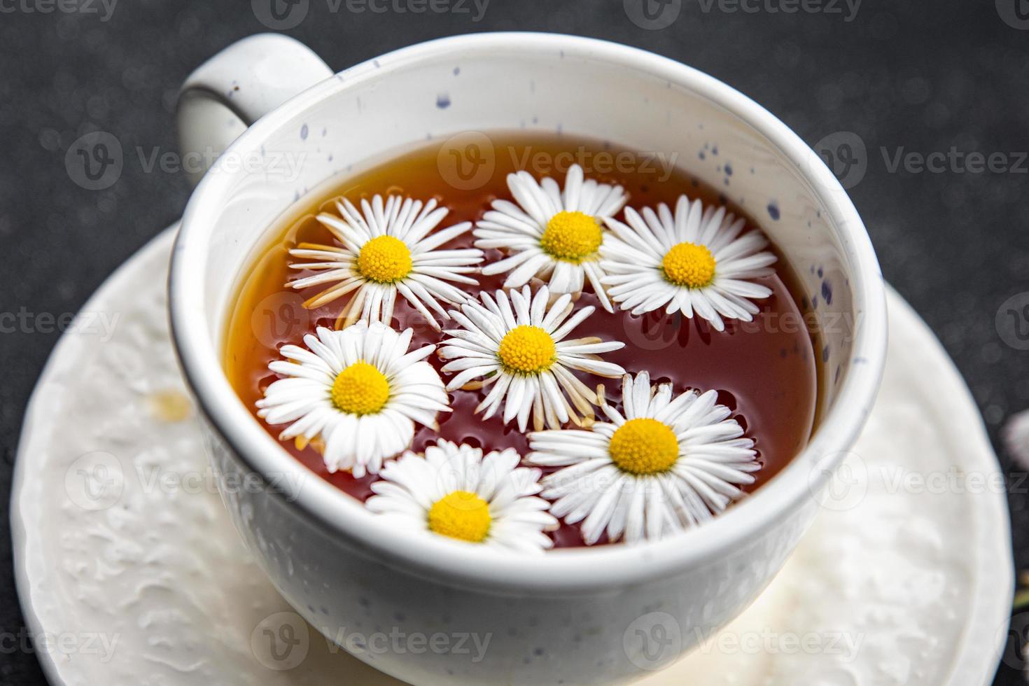 té manzanilla flores curación caliente bebida sano comida comida bocadillo en el mesa Copiar espacio comida antecedentes rústico parte superior ver foto