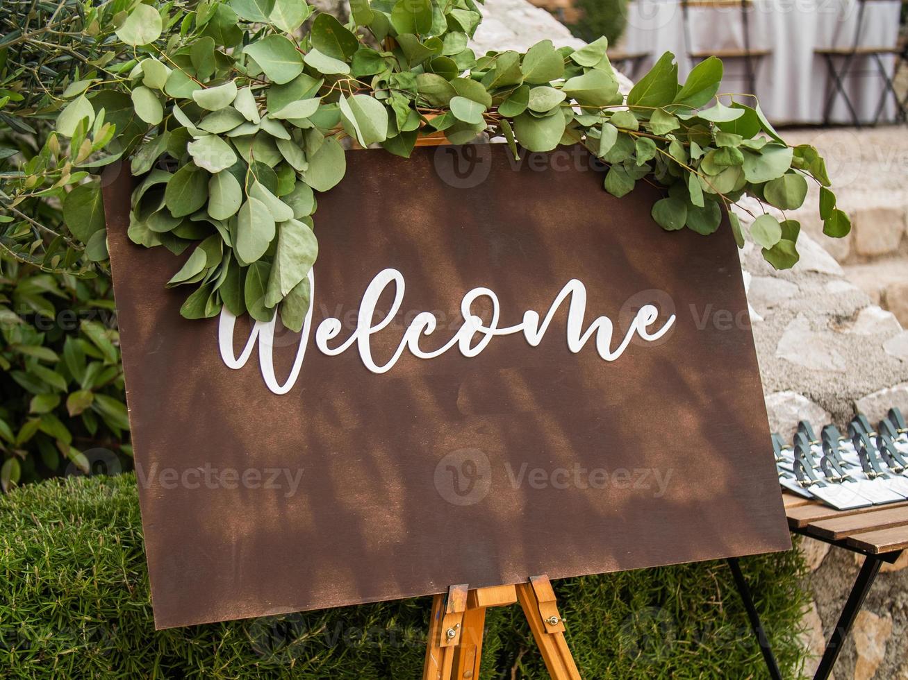 placa con inscripción saludo invitados a boda. Bienvenido inscripción firmar Boda decoraciones Boda decoración al aire libre matrimonio foto