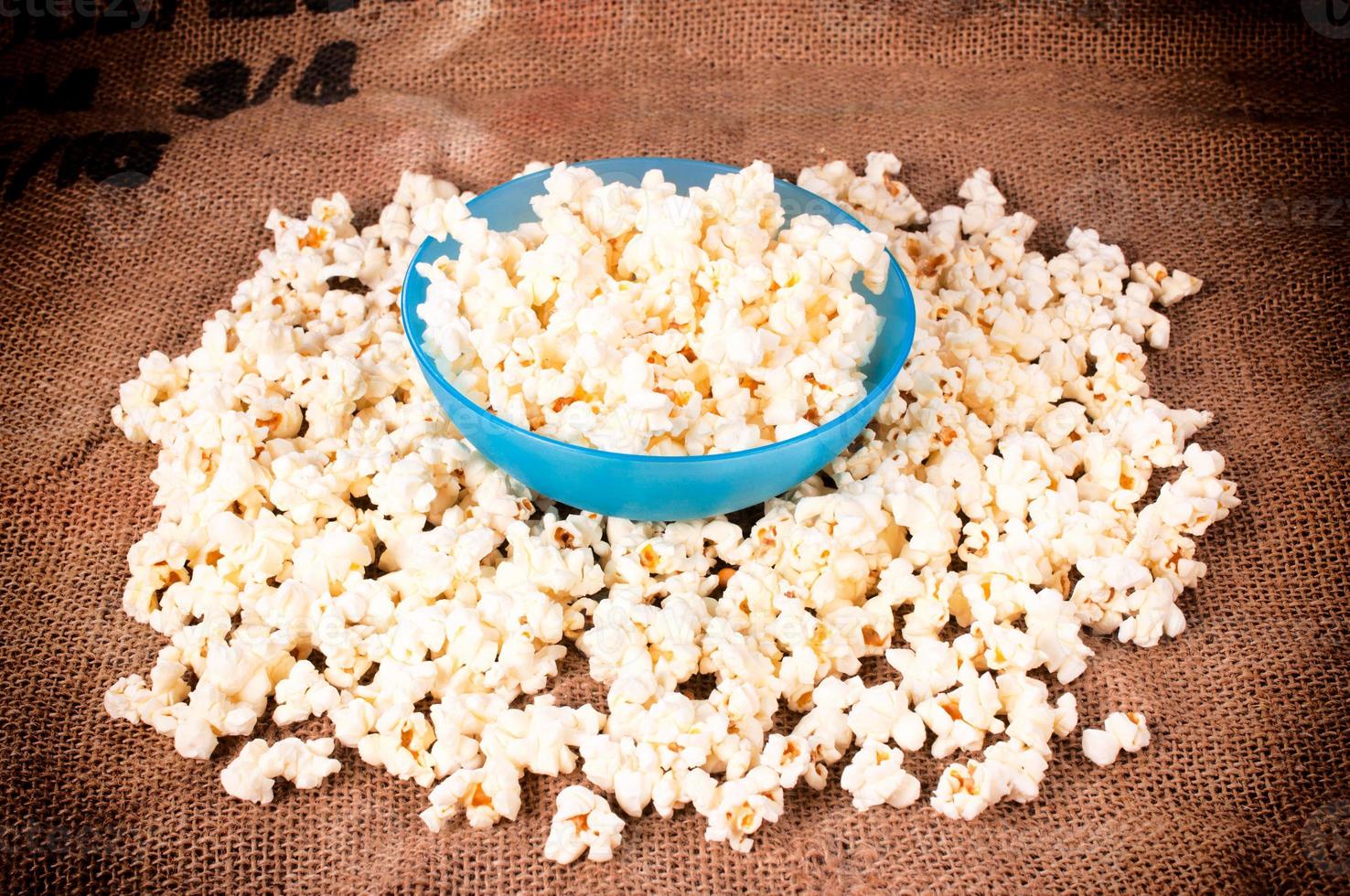 Pop corn in cup 23095747 Stock Photo at Vecteezy