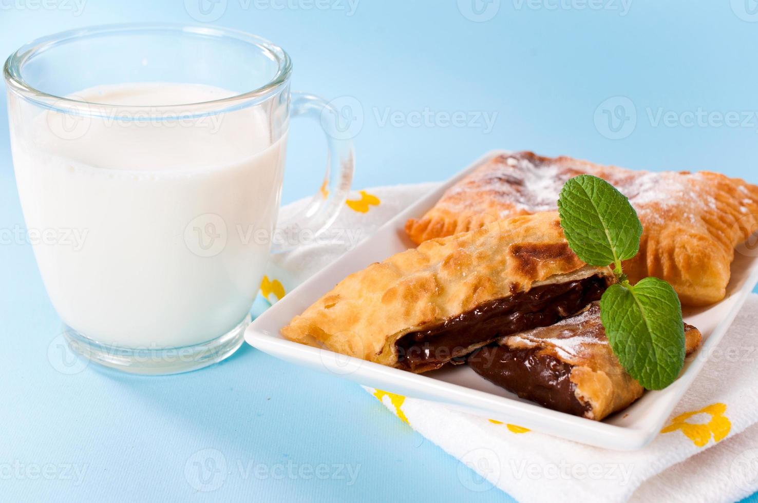 Milk and pastry photo