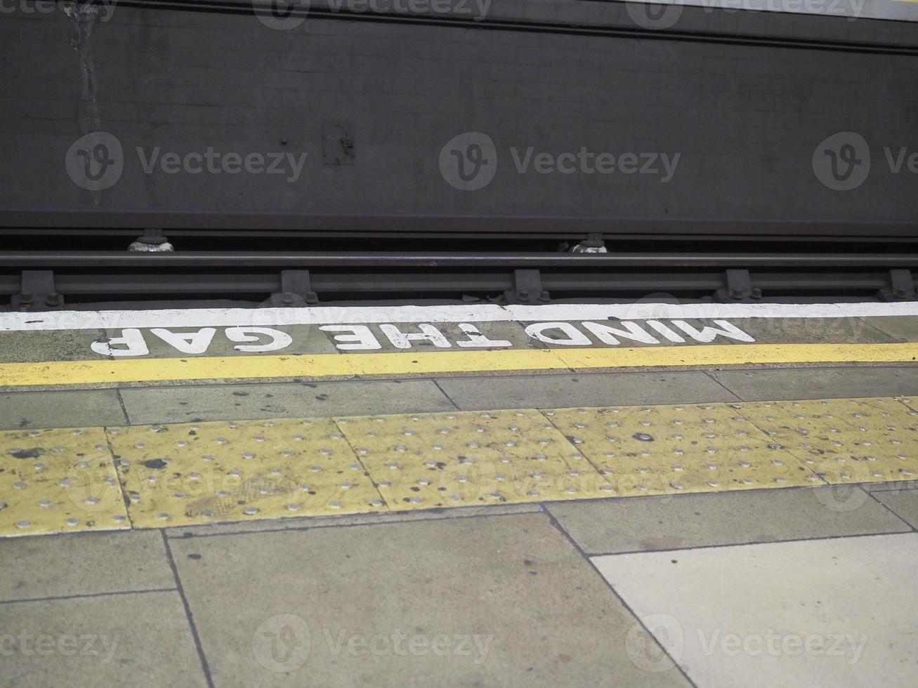 Mind the gap sign photo