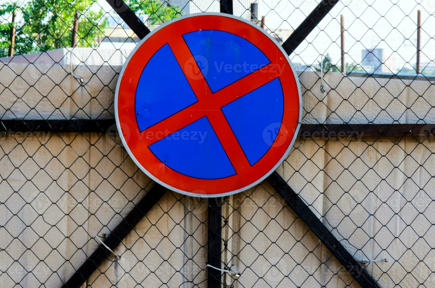 No parking sign photo