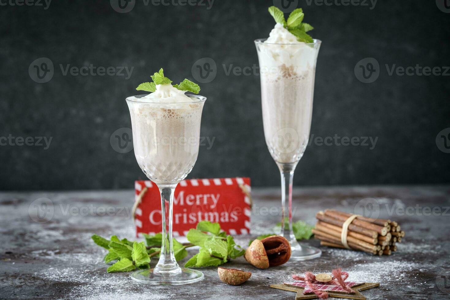 Chocolate peppermint smoothie photo